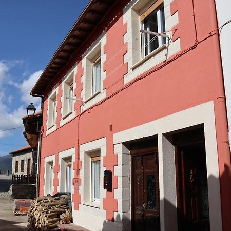 Casa Rural Cares Santa Maria de Valdeon Екстериор снимка