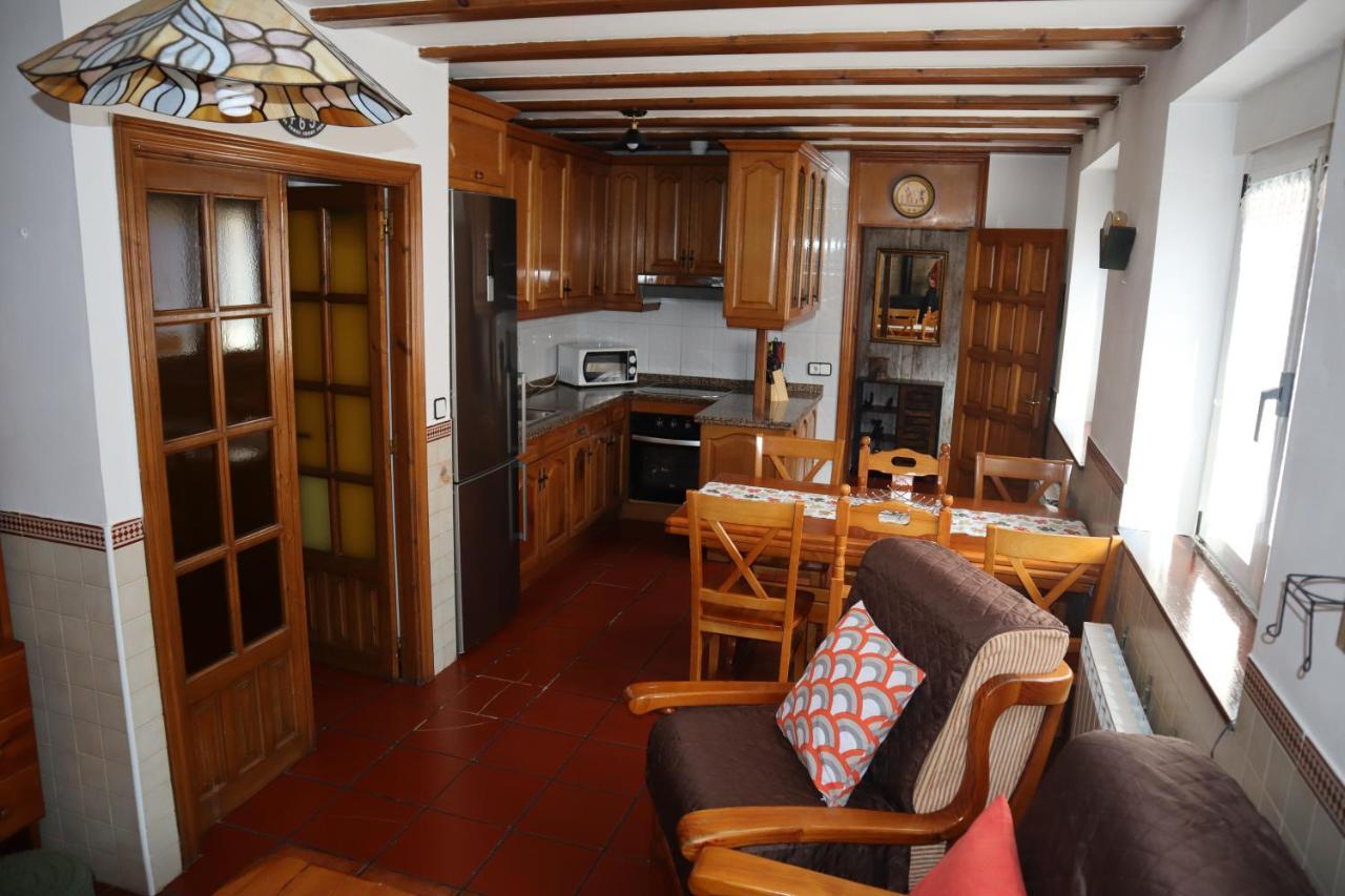 Casa Rural Cares Santa Maria de Valdeon Екстериор снимка