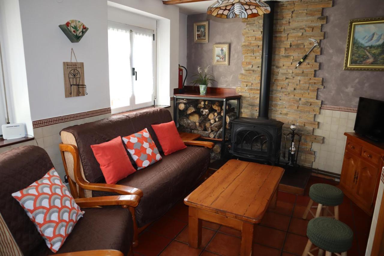 Casa Rural Cares Santa Maria de Valdeon Екстериор снимка